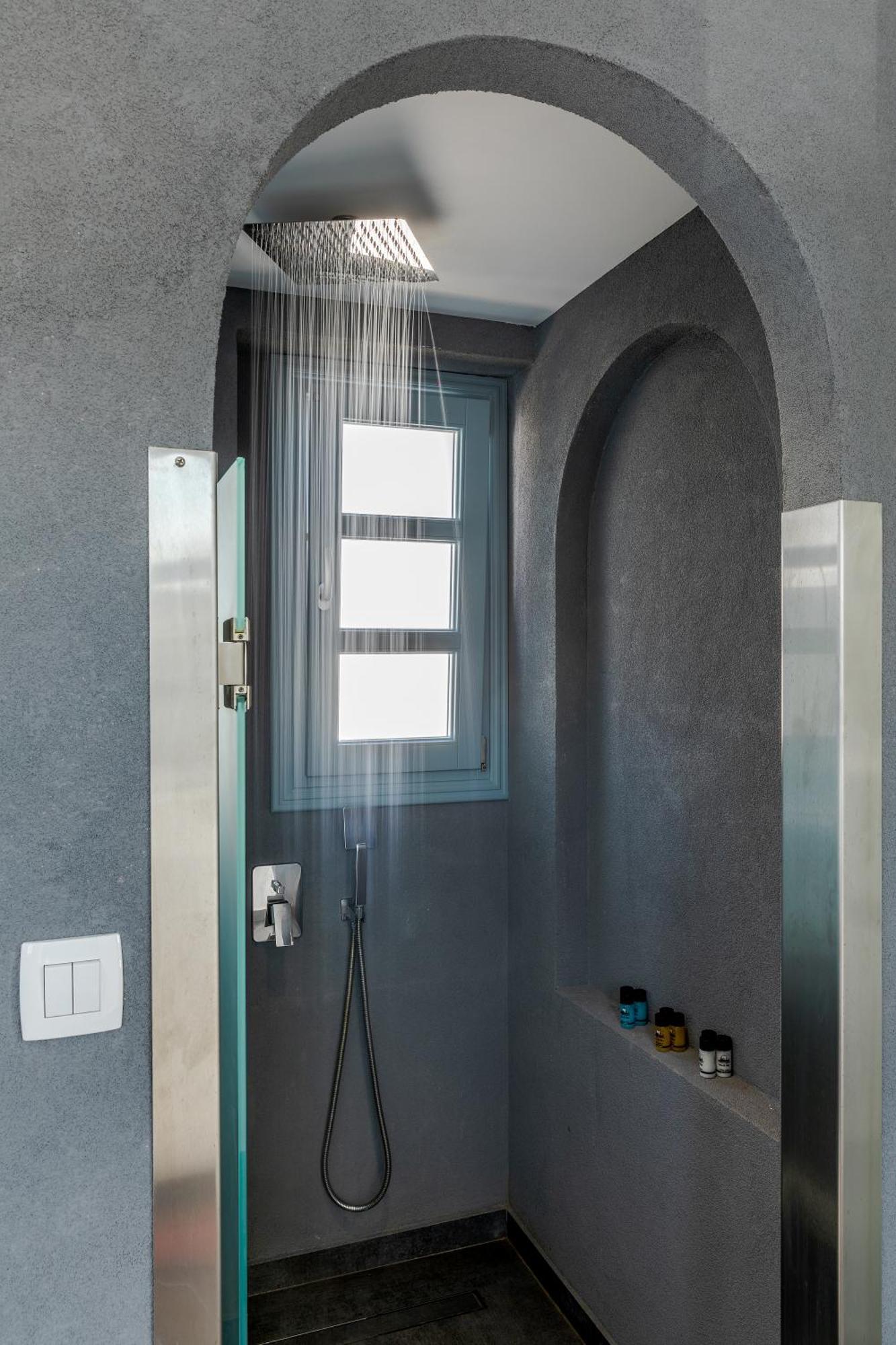 Blackstone Luxury Suites Emporio  Екстериор снимка